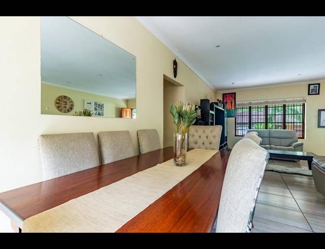 3 BEDROOM TOWNHOUSE FOR SALE IN CHASE VALLEY